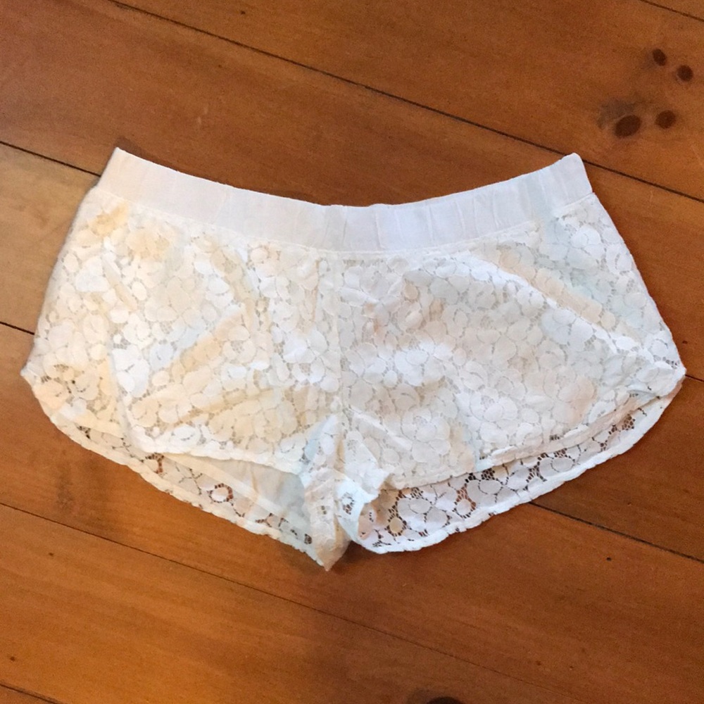 Aerie lace shorts. Size small. NWOT.